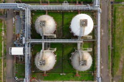Méthane : le Parlement européen vote un report de trois ans des règles sur les importations d’énergie